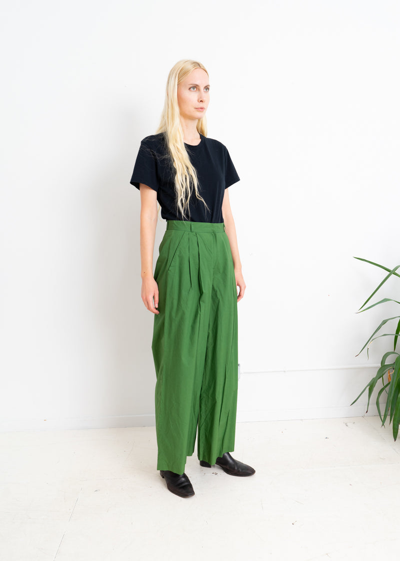 Green wide leg pant with front pleating