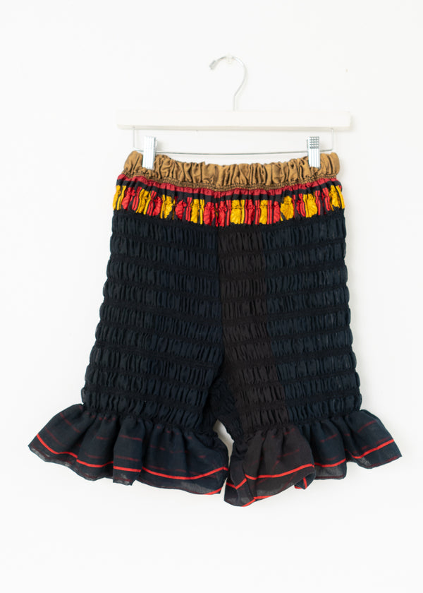 Rara Ruffle Shorts -Blakc silk red line